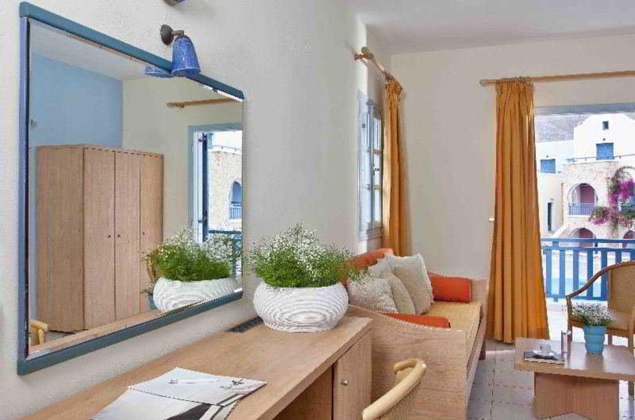 Aegean Plaza Hotel Камари Экстерьер фото